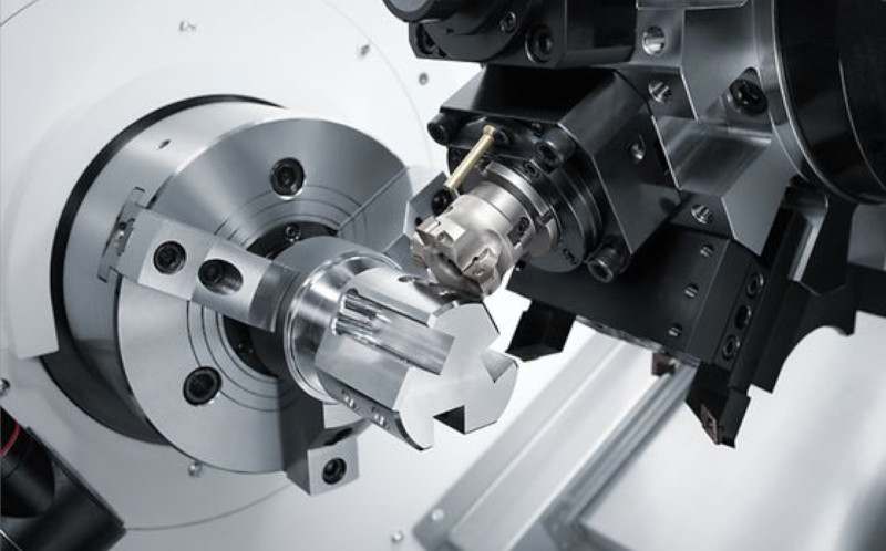 Mori-Seiki-Drehzentren mit Y-Achse und 1,5-m-Stangenlader – Foto 3